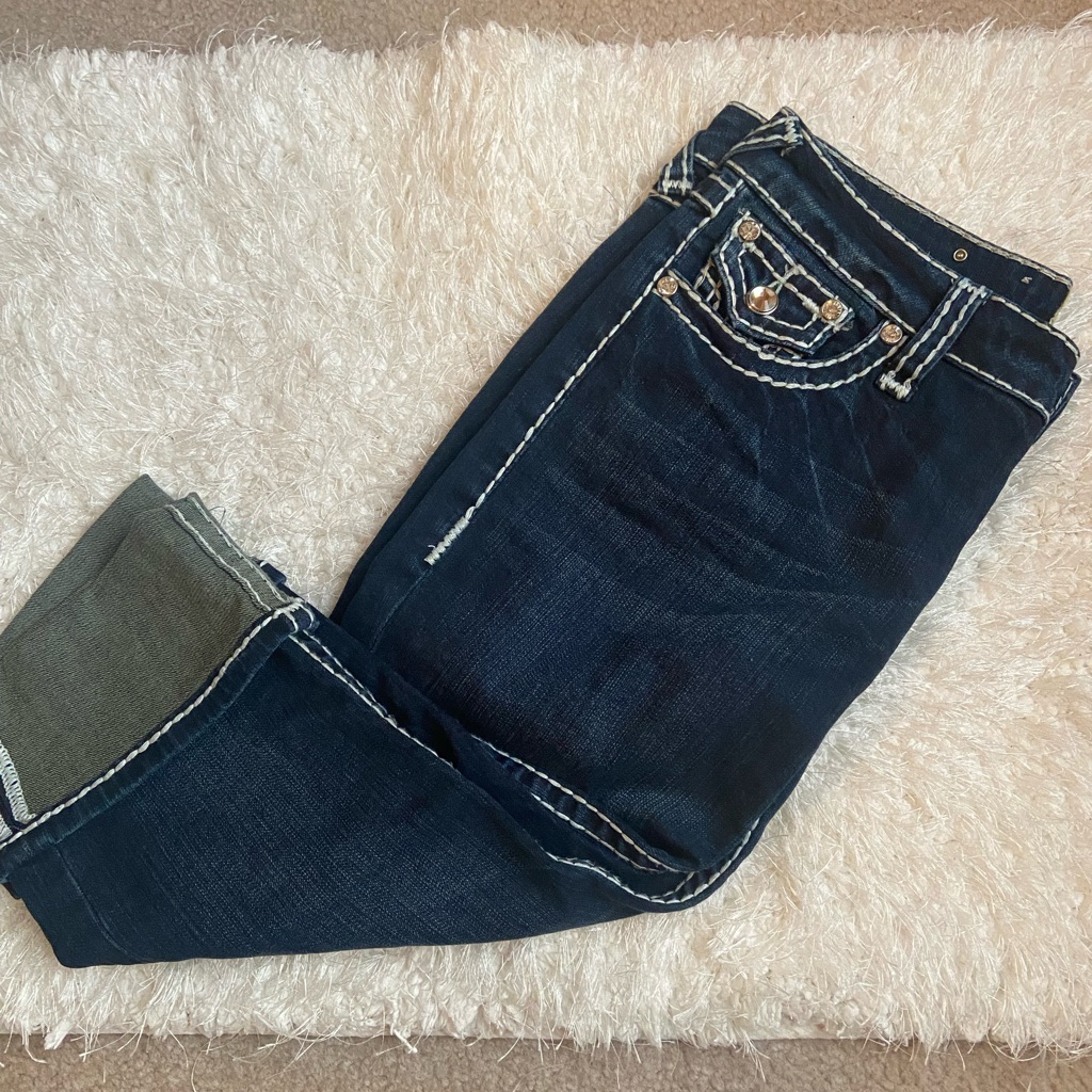 La Idol Capris Brand New